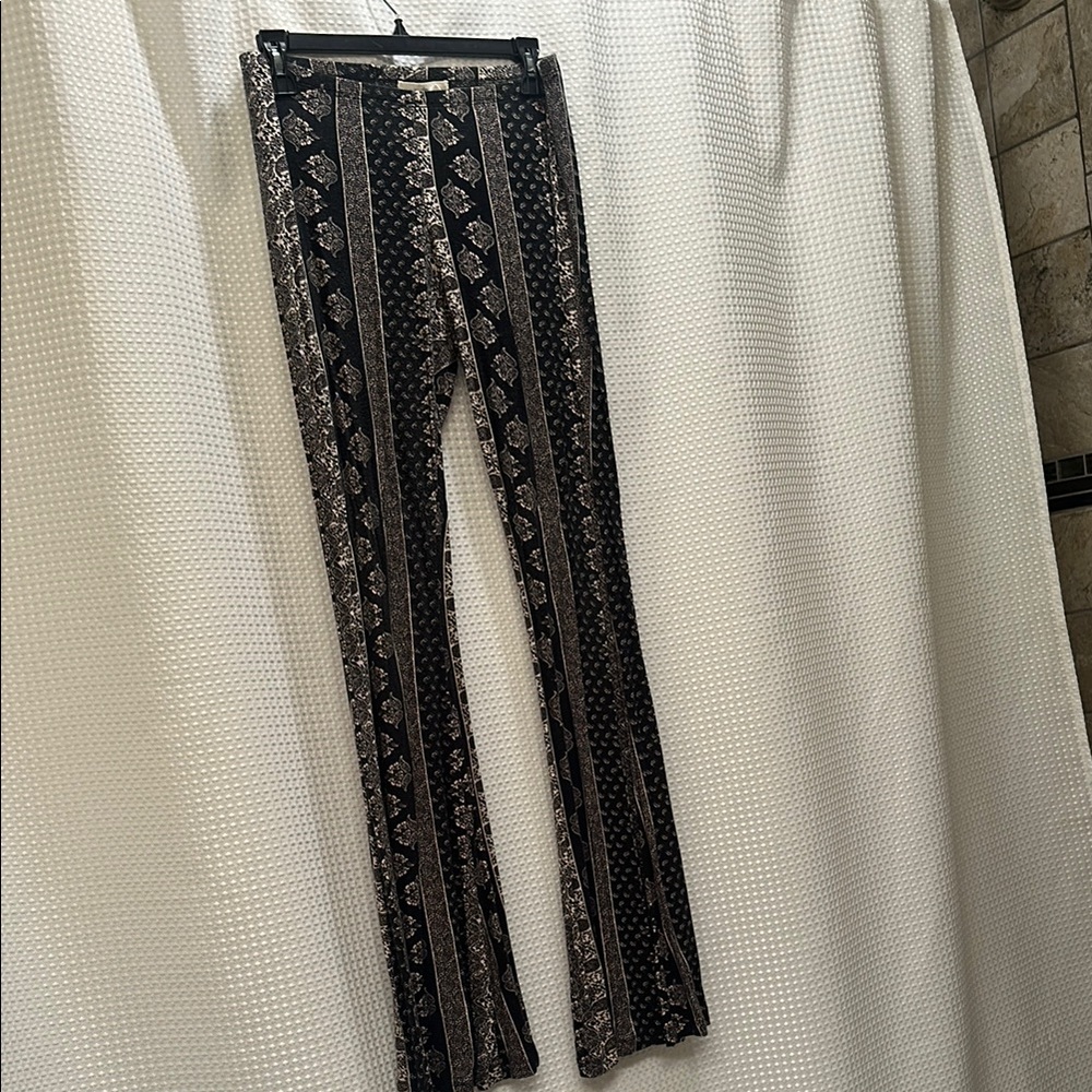 Elegant Black and Gray Patterned Women's Pants